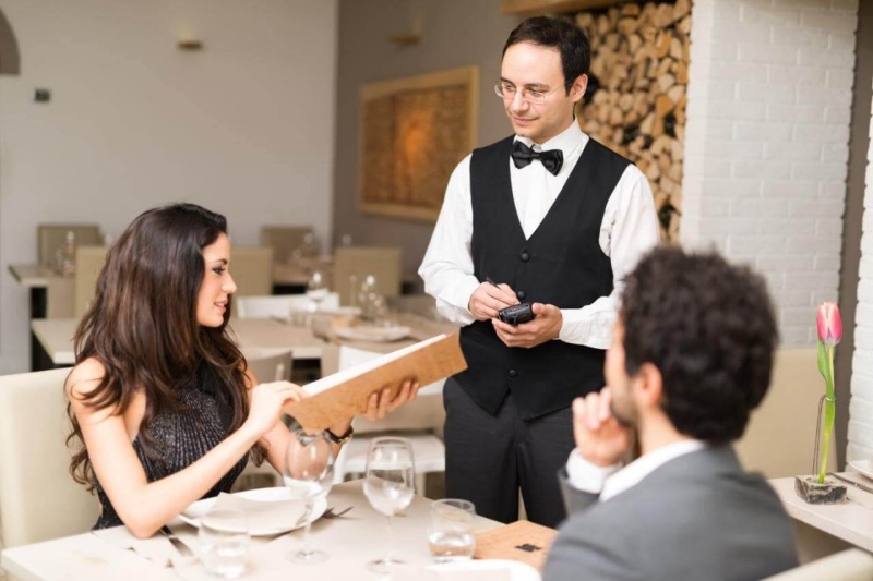Đừng để khách hàng phàn nàn về chất lượng món ăn, giá cả