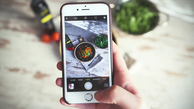 Chụp hình món ăn – công đoạn cần thiết trong marketing nhà hàng
