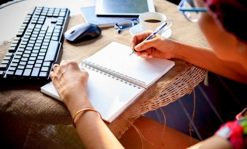 Viết bài PR nhà hàng cho các ấn bản của ngành